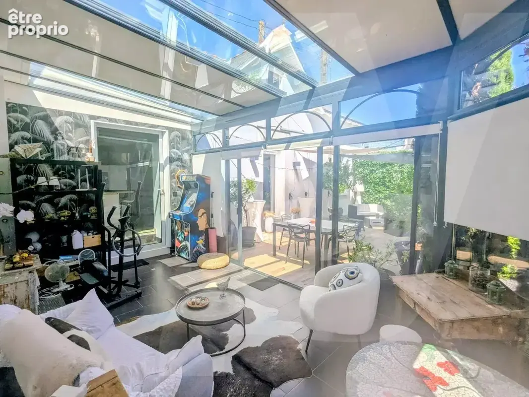 Maison de charme climatisée – 182 m² au sol  – 4 chambres + 1 Bureau – Jardin plein sud - photo 7