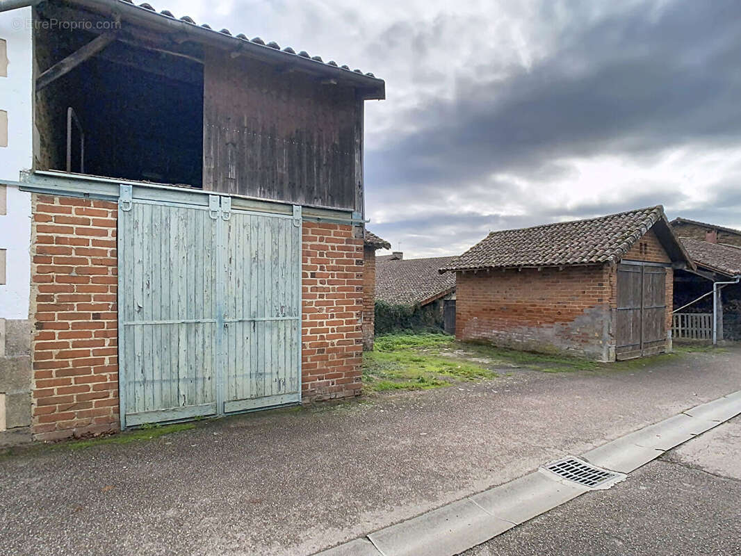 Maison à SAINT-JUNIEN