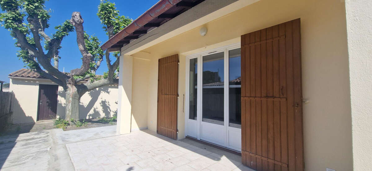 Maison à BOLLENE