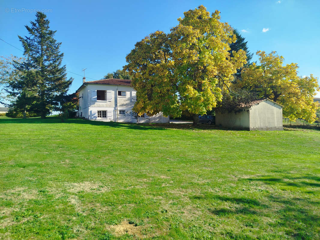 Maison à SAUVETERRE-DE-GUYENNE