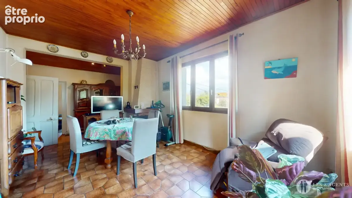 Maison 125 m² avec garage de 25 m² sur terrain de 524 m² - photo 9