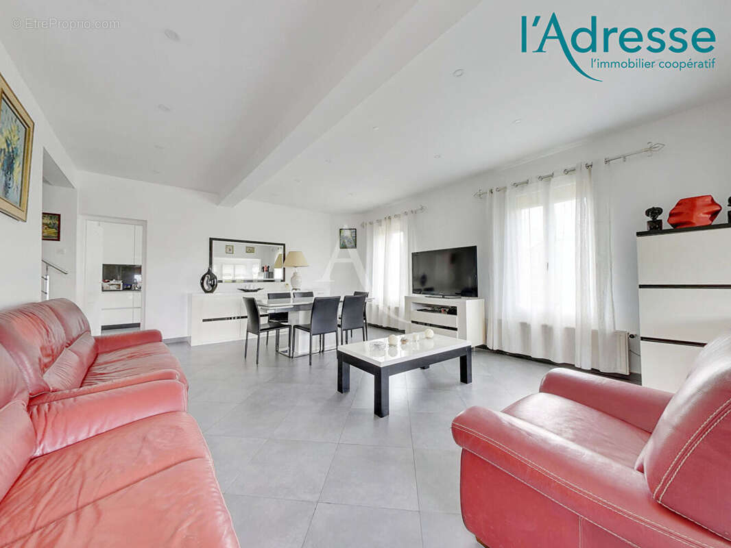Maison la varenne / grand terrain - photo 6