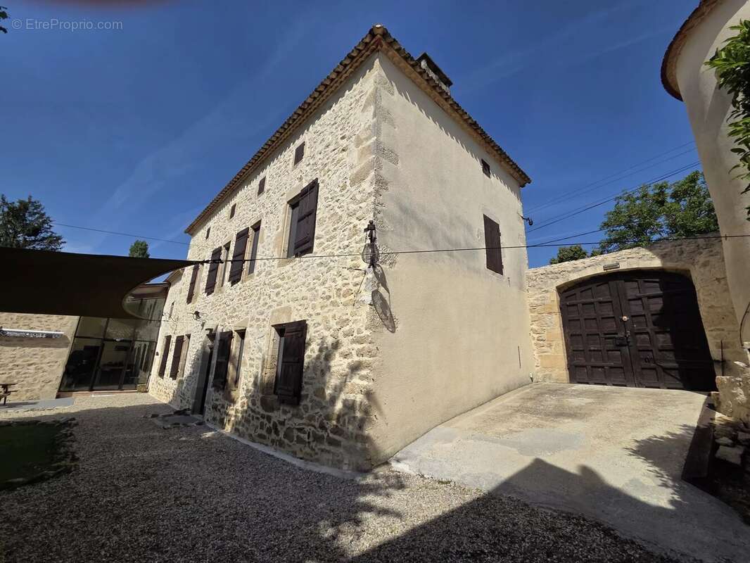 Maison à SAUVETERRE-DE-GUYENNE