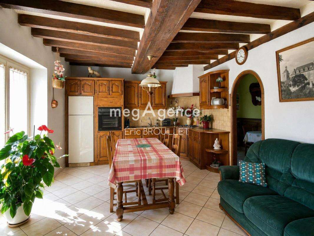 Maison avec dépendances et terrain jusqu’à 6 ha - photo 6