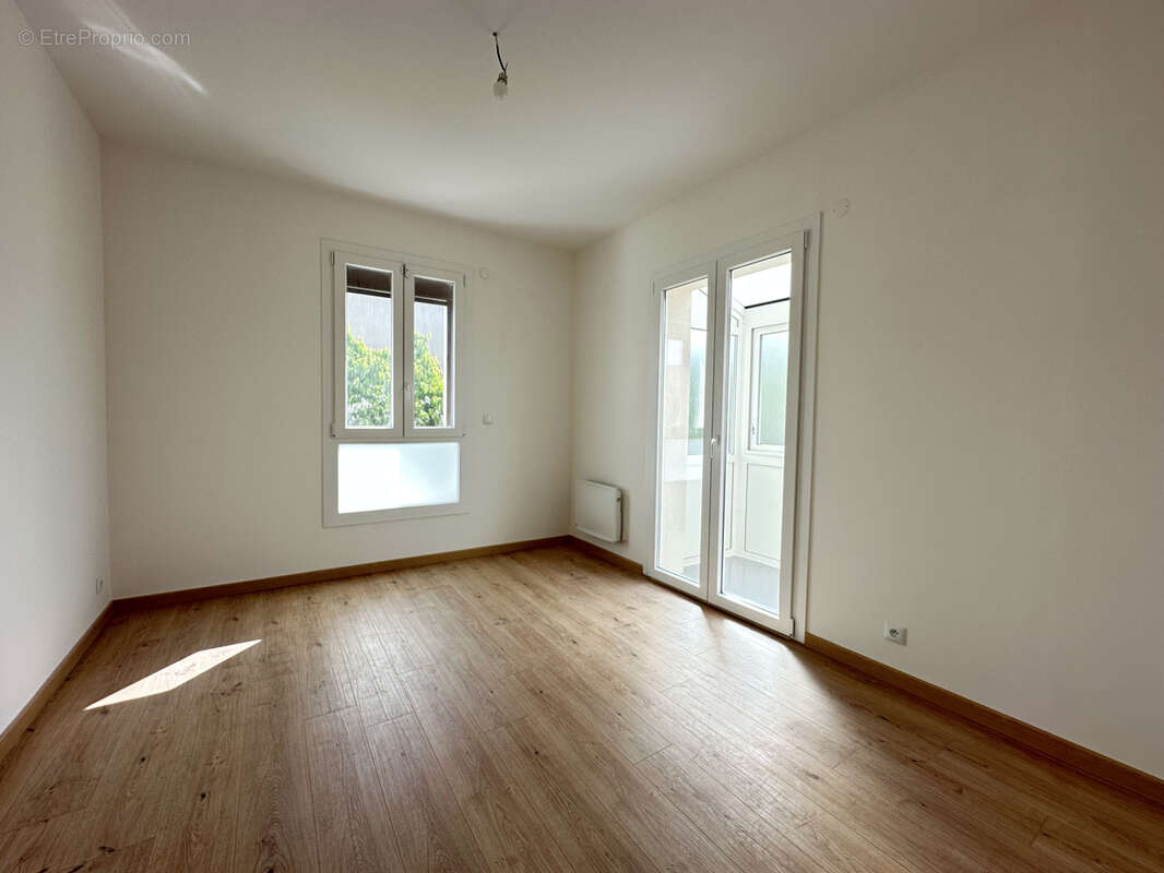 Maison à VAIRES-SUR-MARNE