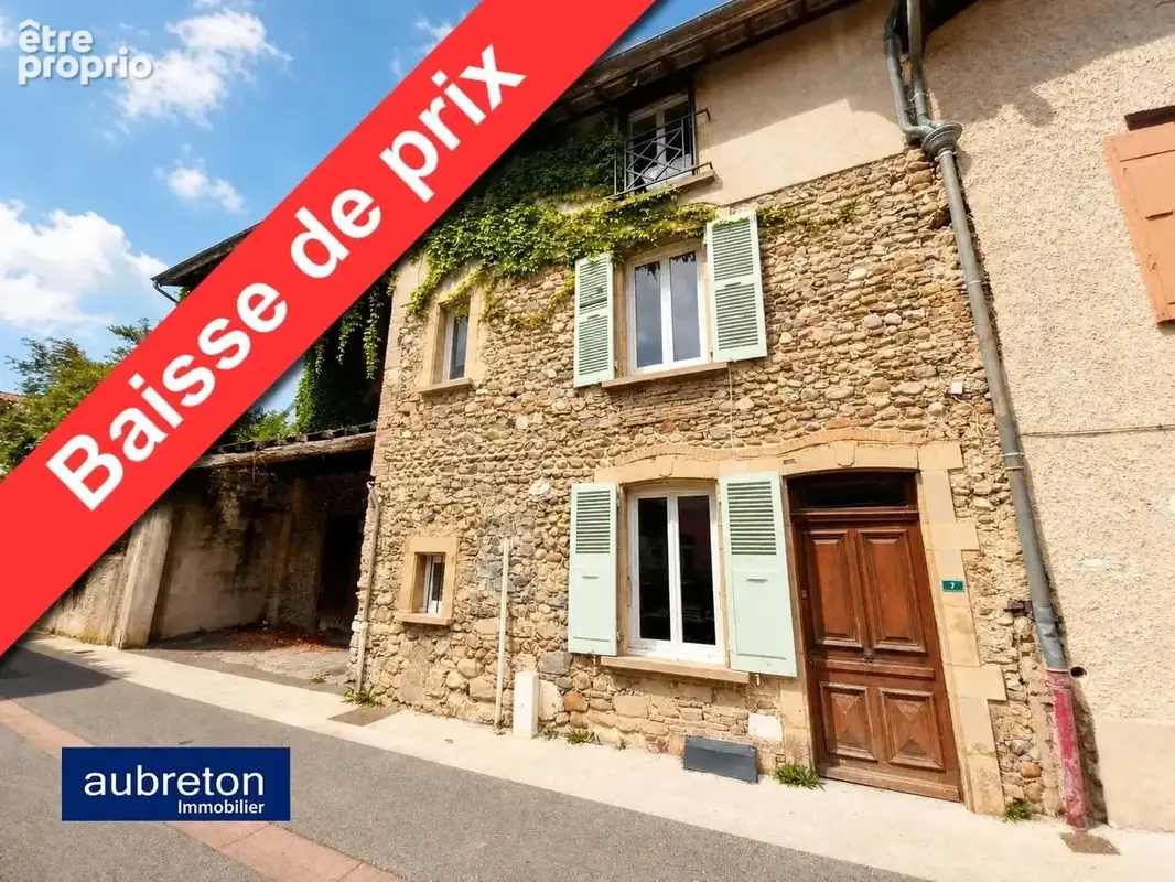 Photo Maison à Saint-Etienne-De-Saint-Geoirs au prix de 99 000€