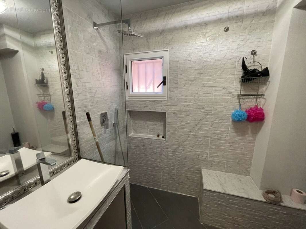 Appartement à THEOULE-SUR-MER