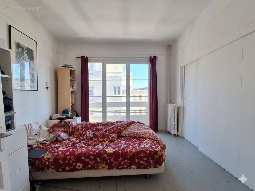 Appartement à MONTROUGE