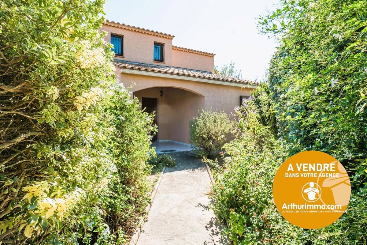 Maison à BORMES-LES-MIMOSAS