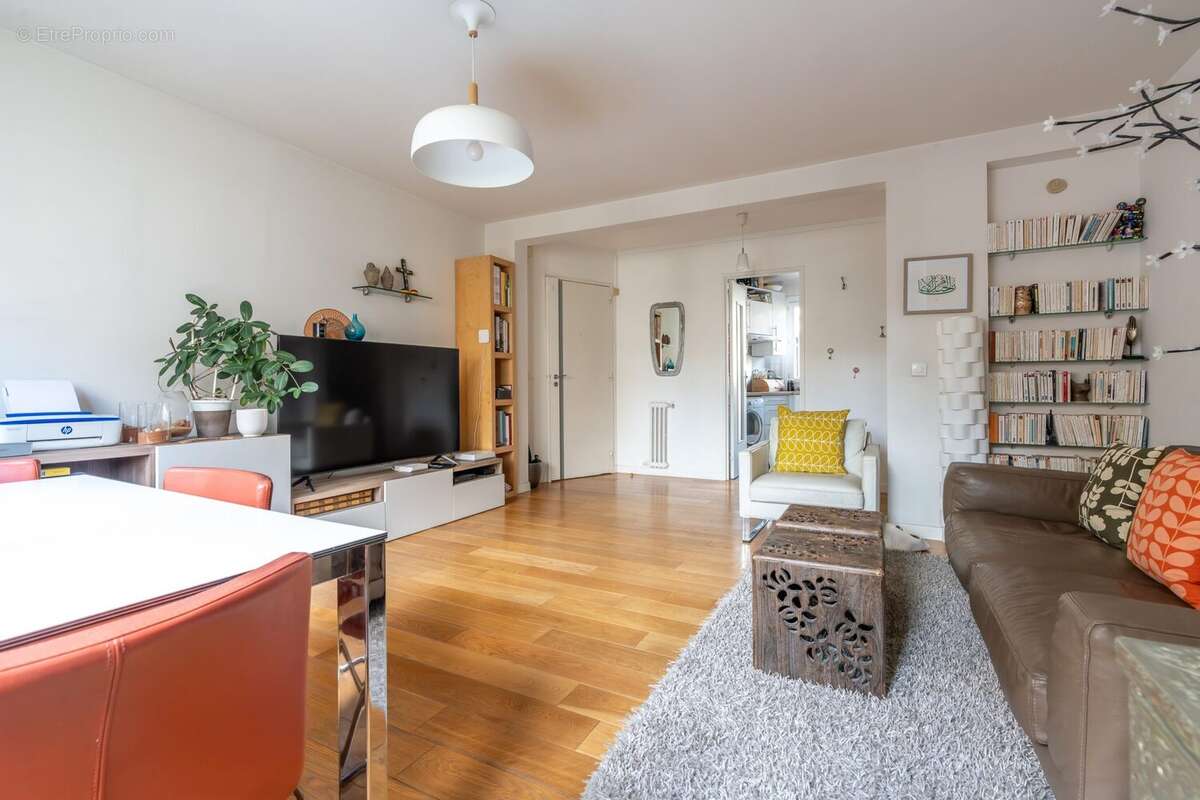 Appartement à PARIS-12E