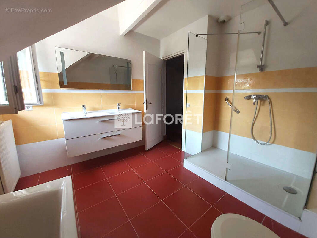 Maison à VILLEMOMBLE