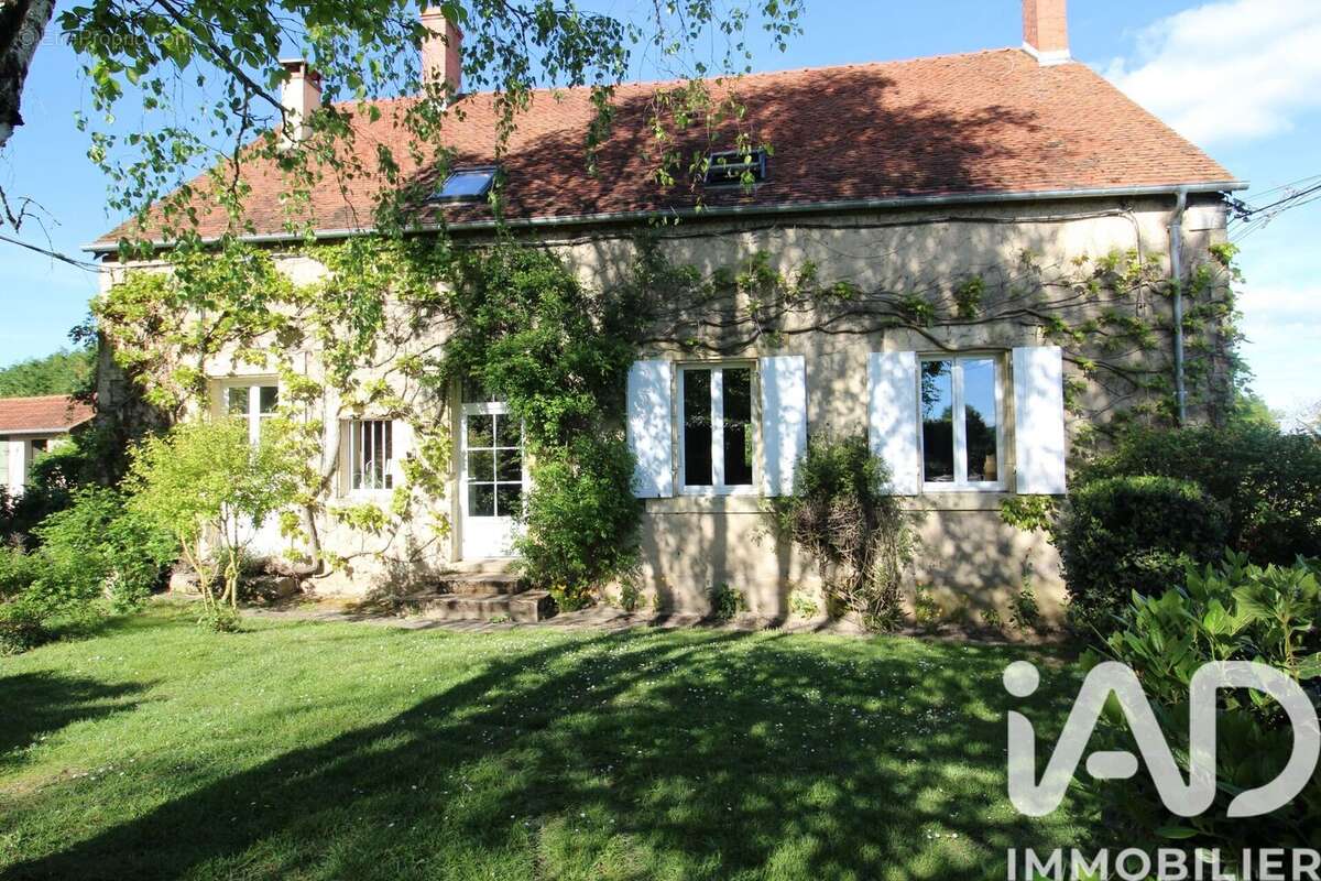 Photo 2 - Maison à VARENNES-VAUZELLES
