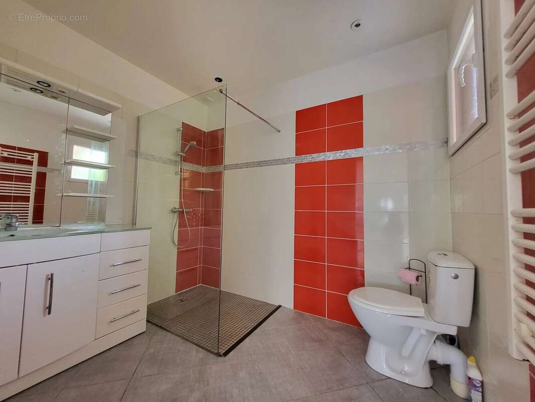 Maison à LA TURBALLE