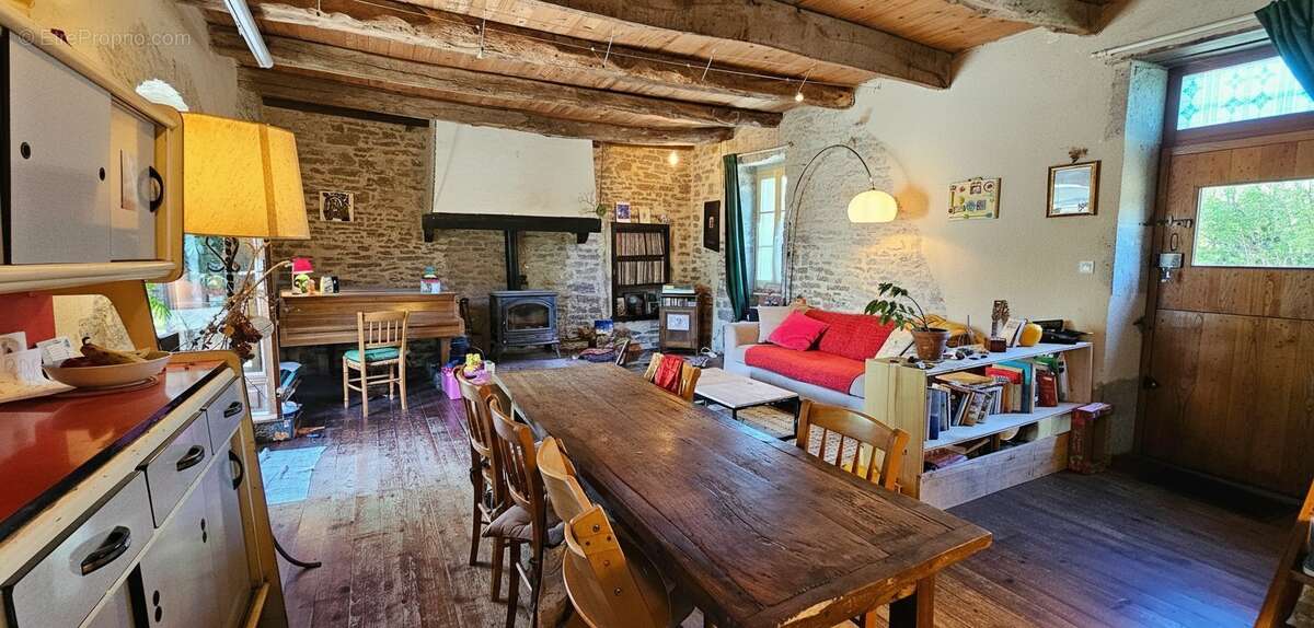 Maison à SAINT-JEAN-DE-LAUR