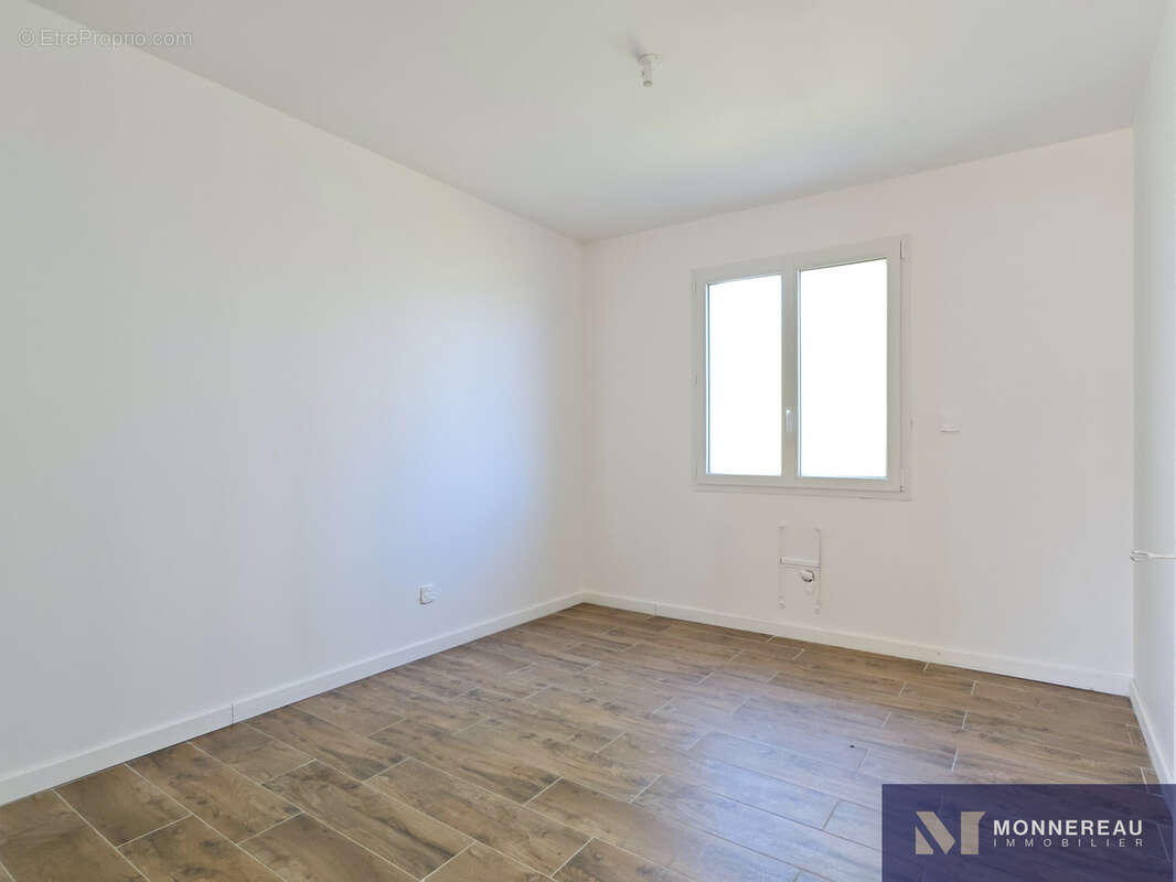 Plain pied a terminer a barbezieux - photo 8