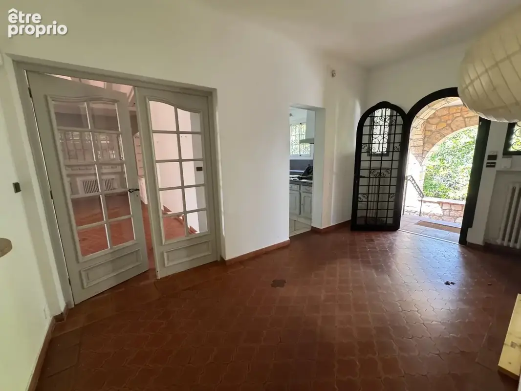 Cannes Montfleury, villa en pierres de 7 p sur 3200m² de terrain - photo 6