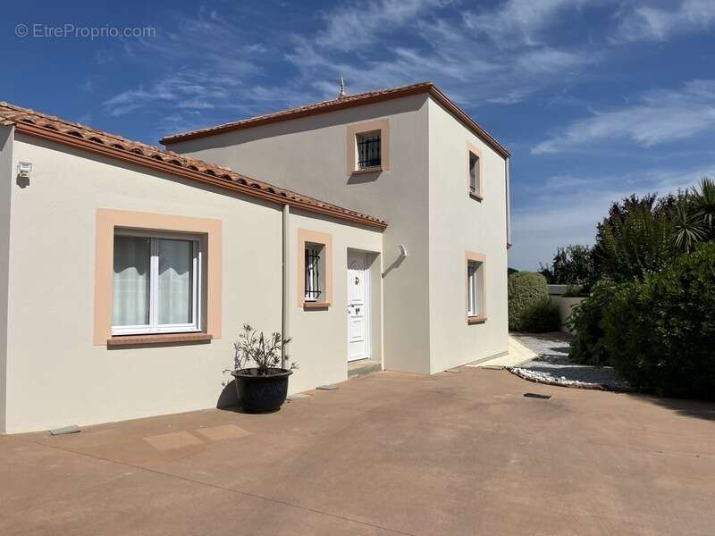 Maison à vendre 7 pièces MACHECOUL (44) - photo 3