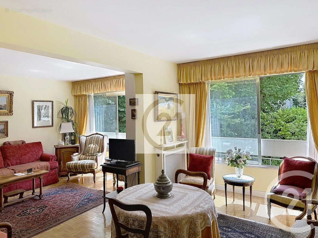 Appartement à SAINT-CLOUD