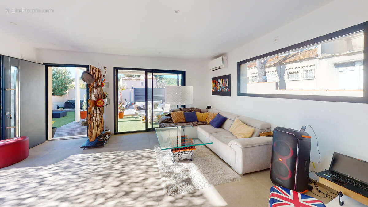 Maison à CARRY-LE-ROUET