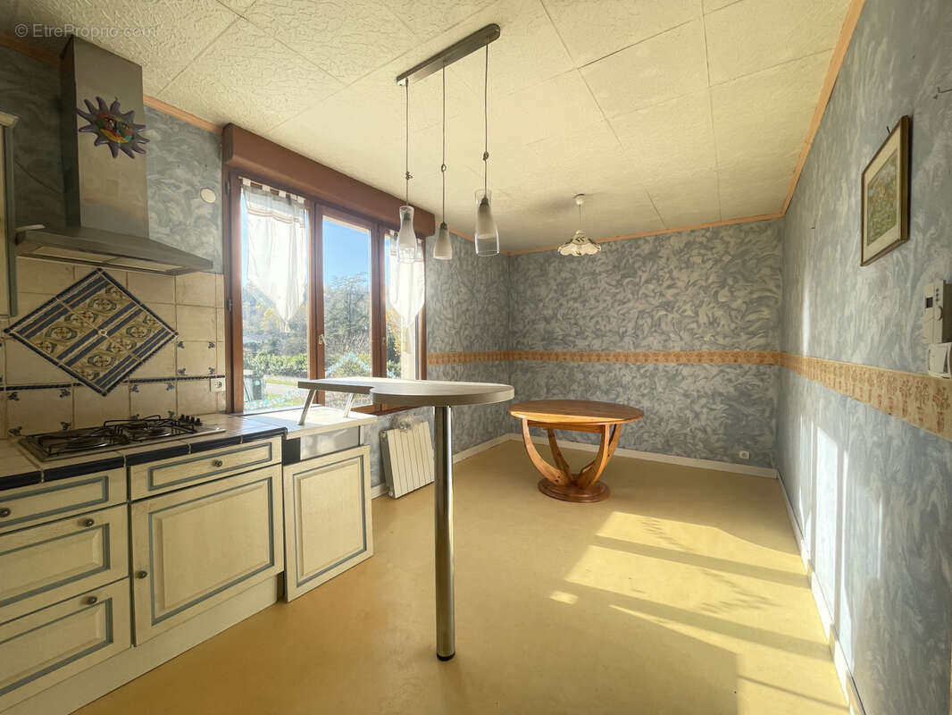 Maison à CHATILLON-SAINT-JEAN