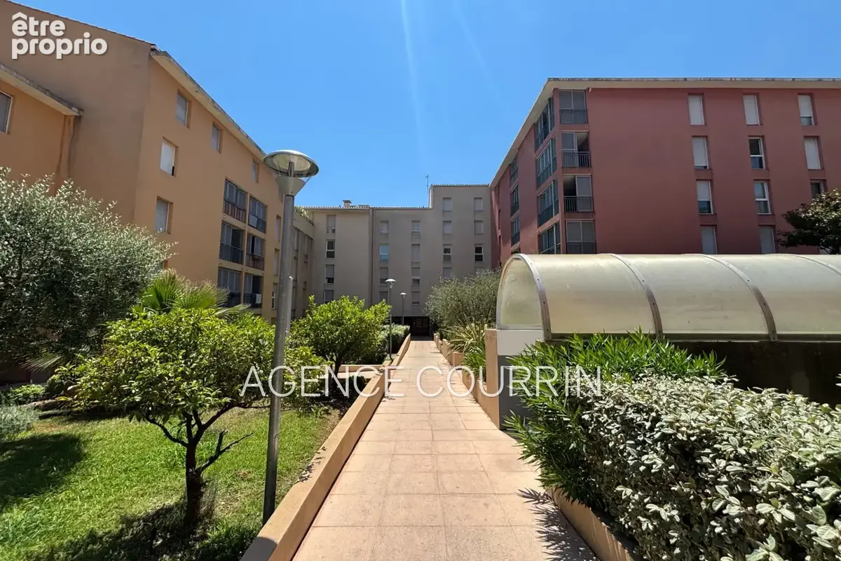 Photo Appartement à Grasse au prix de 169 000€