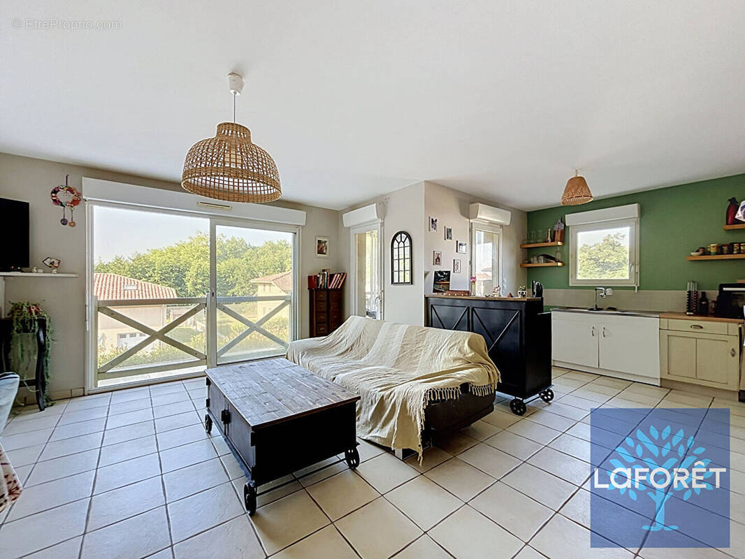 Appartement à SAINT-MARTIN-DE-HINX