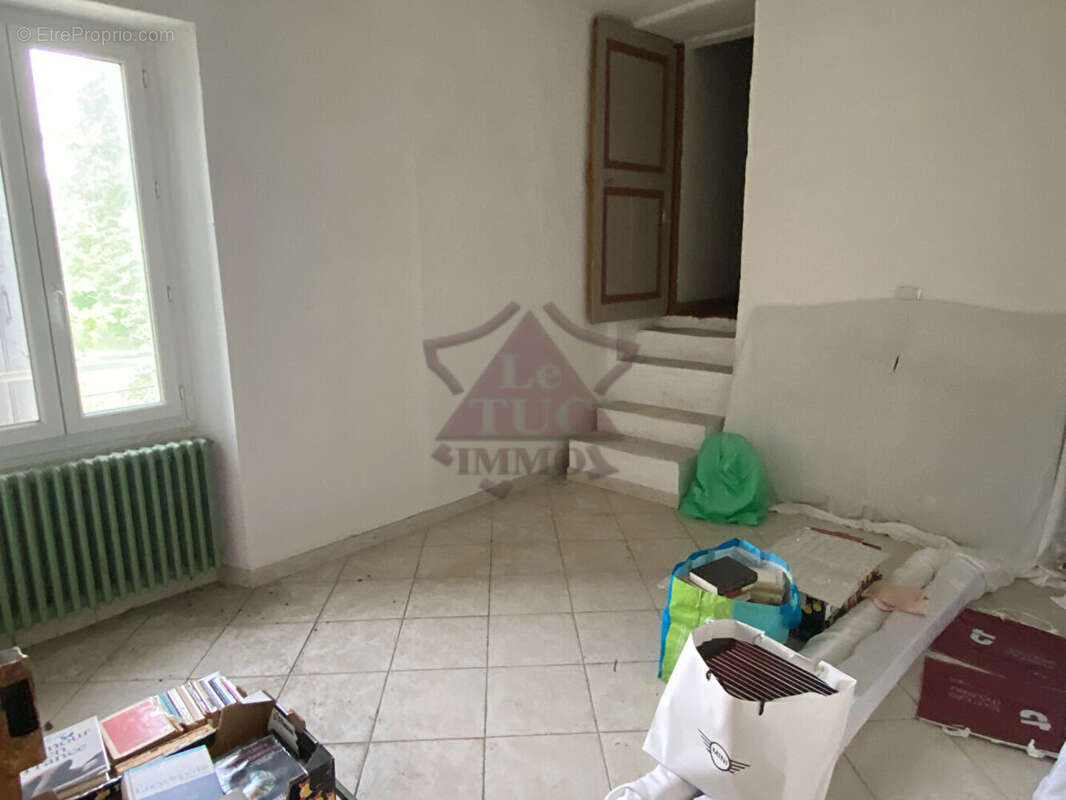 Maison à MOLIERES-SUR-CEZE