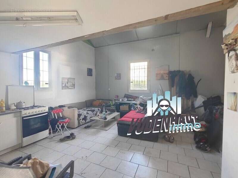 Commerce à LAUNAGUET