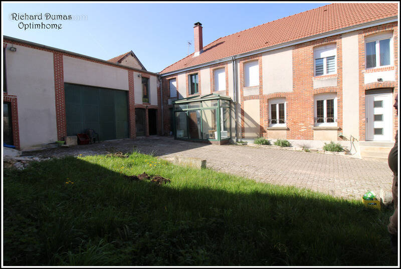 Maison à LE MESNIL-SUR-OGER