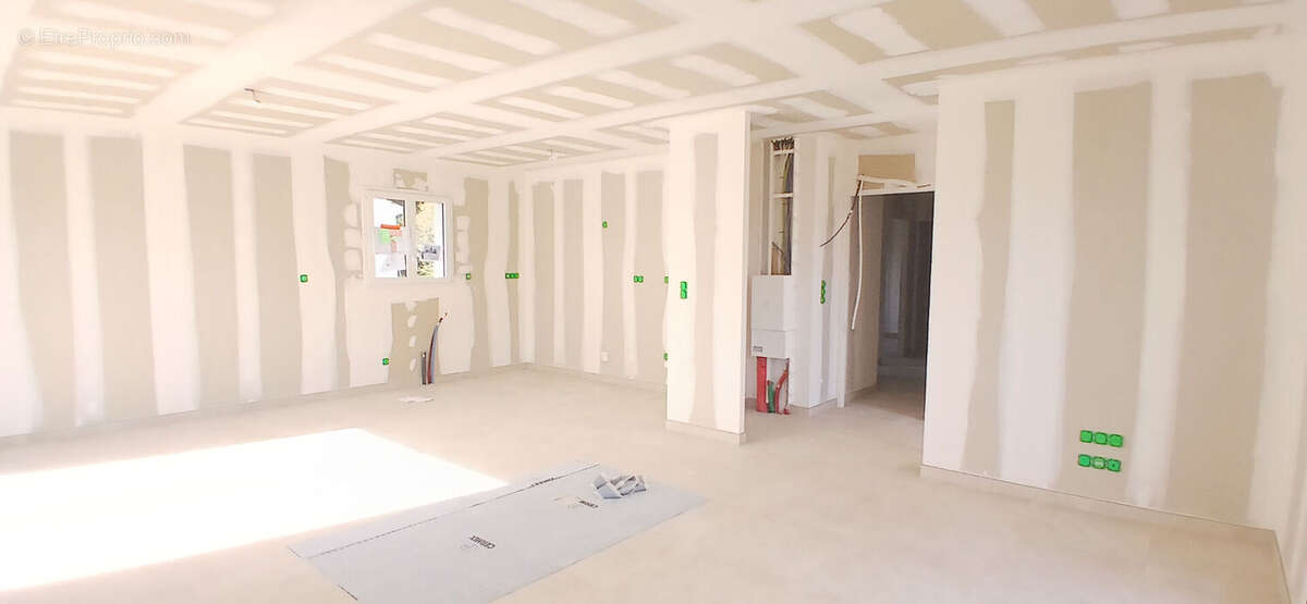 Maison à SAINT-SULPICE-DE-ROYAN