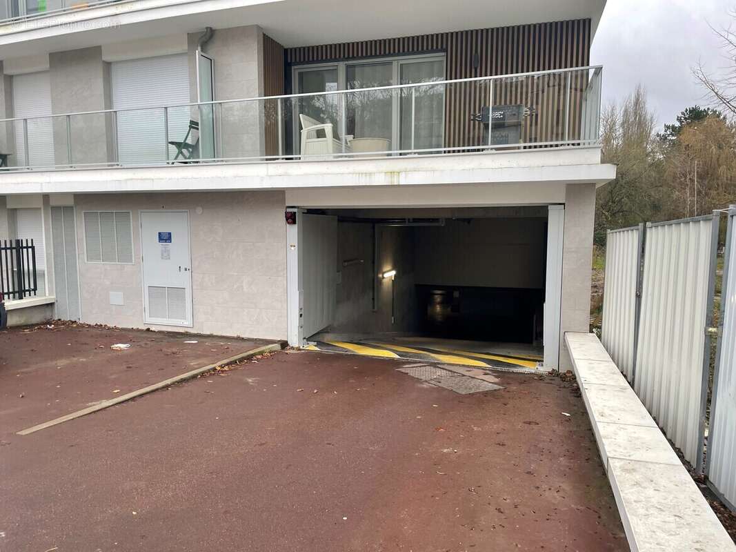 Parking à SAINT-GERMAIN-EN-LAYE