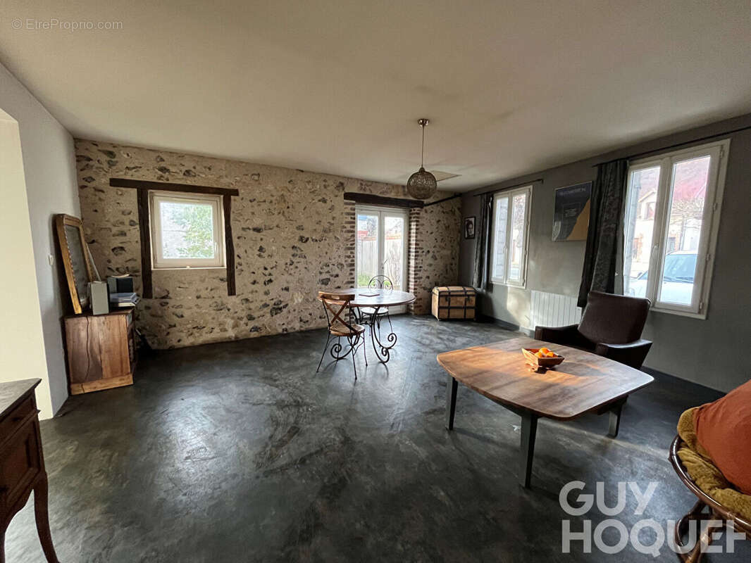 Maison à CLOYES-SUR-LE-LOIR