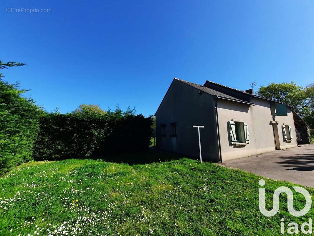 Photo 2 - Maison à SAINT-ETIENNE-DE-MONTLUC