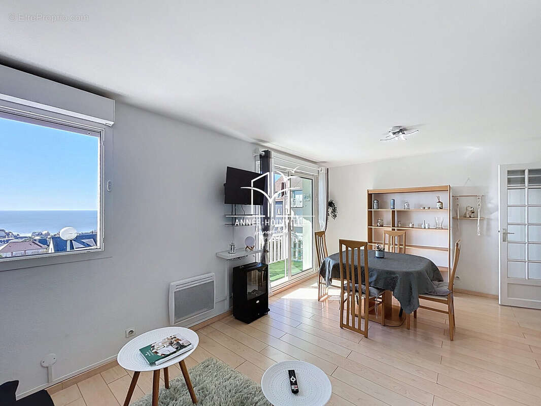 Appartement à BLONVILLE-SUR-MER