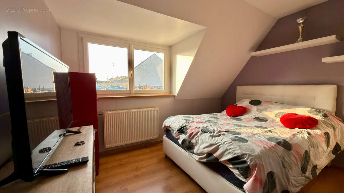 Maison à SAINT-ETIENNE-AU-MONT