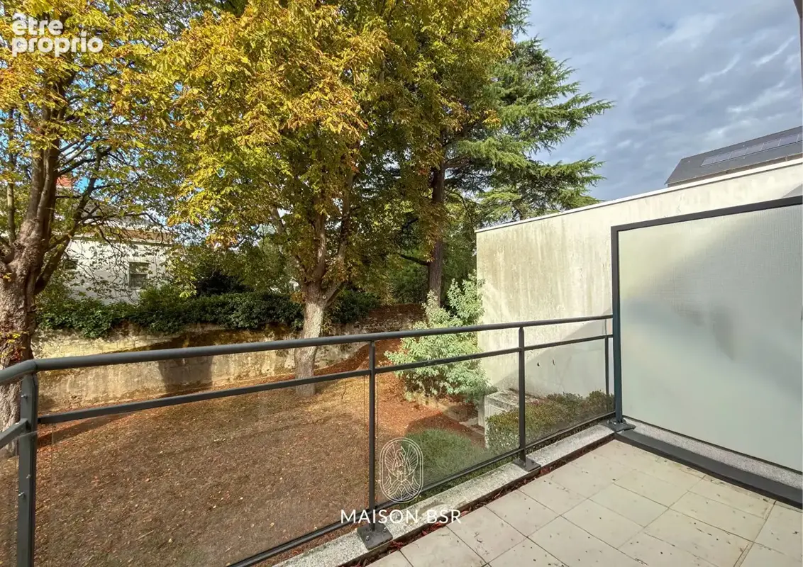 Nantes - Rue de Gigant - Appartement T2 de 50 m2 au dernier étage avec balcon. - photo 6