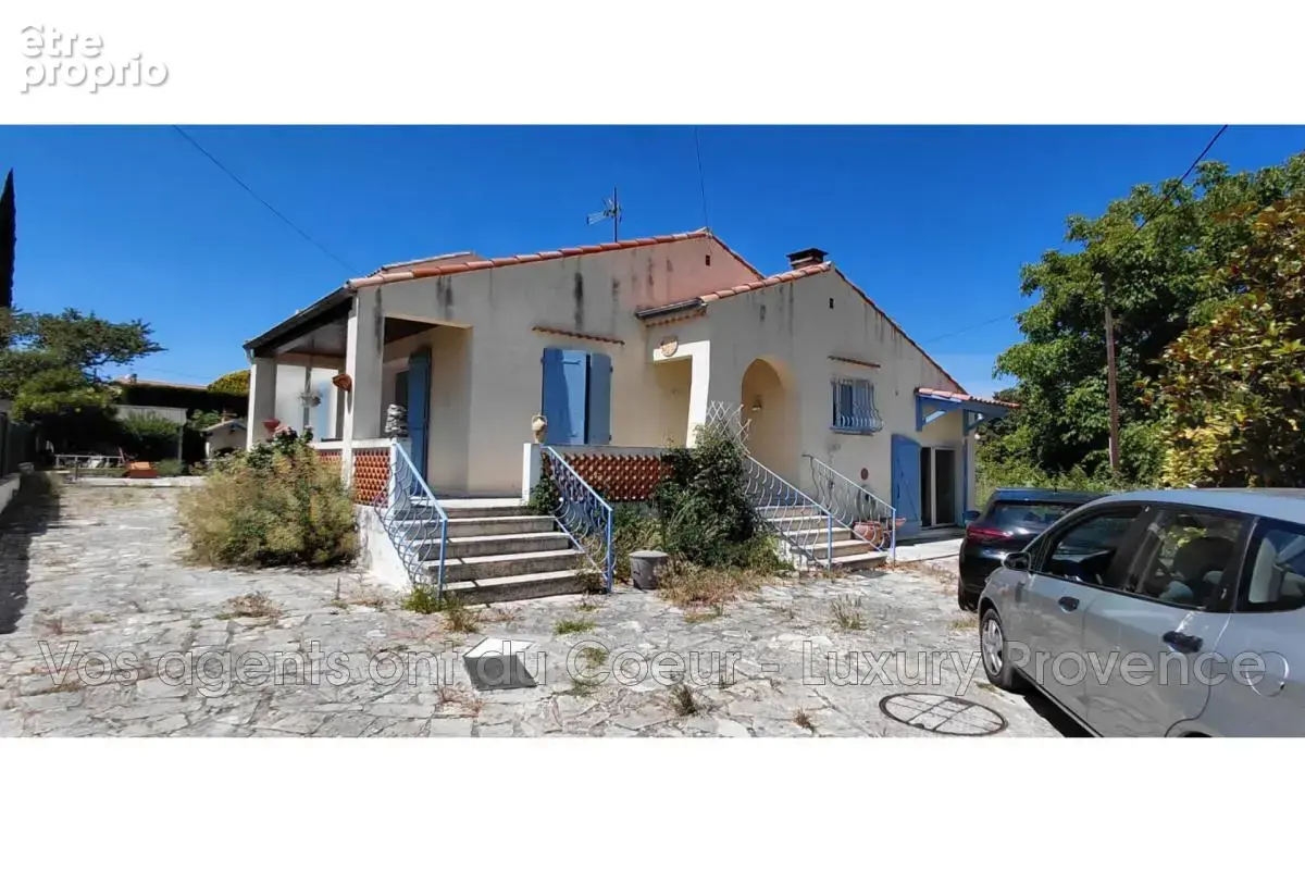 Maison à GREASQUE