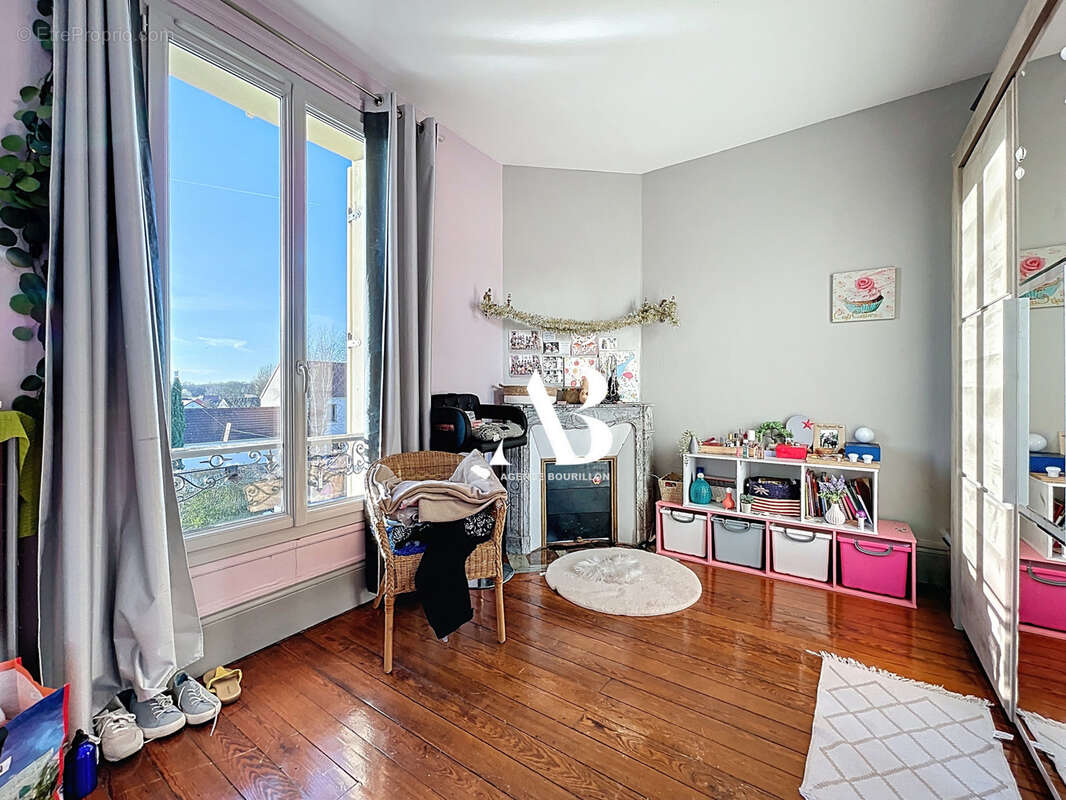 Maison à LA CHAPELLE-RABLAIS