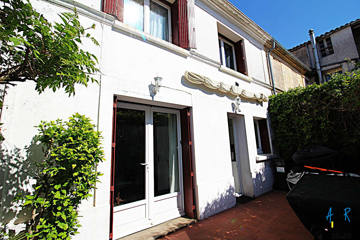 Maison à SAINT-GEORGES-DE-DIDONNE