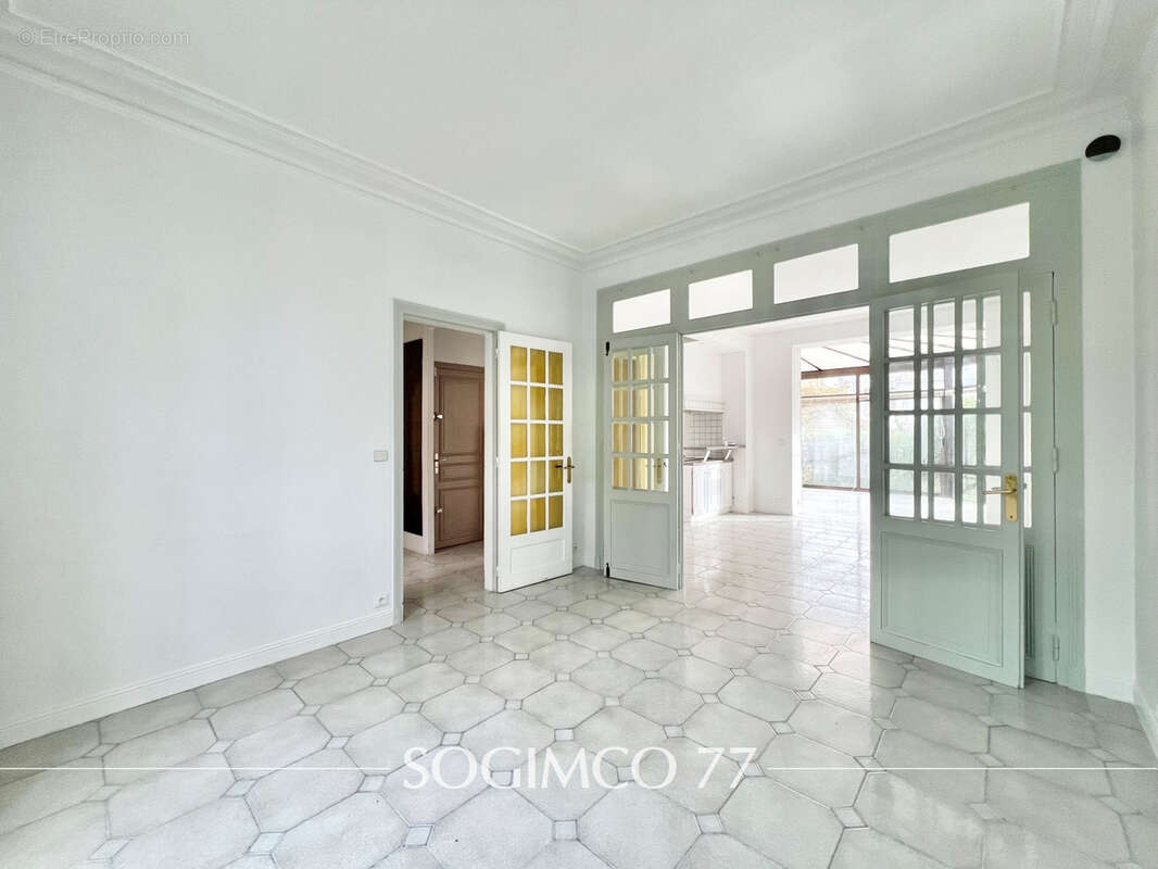 Maison à LAGNY-SUR-MARNE