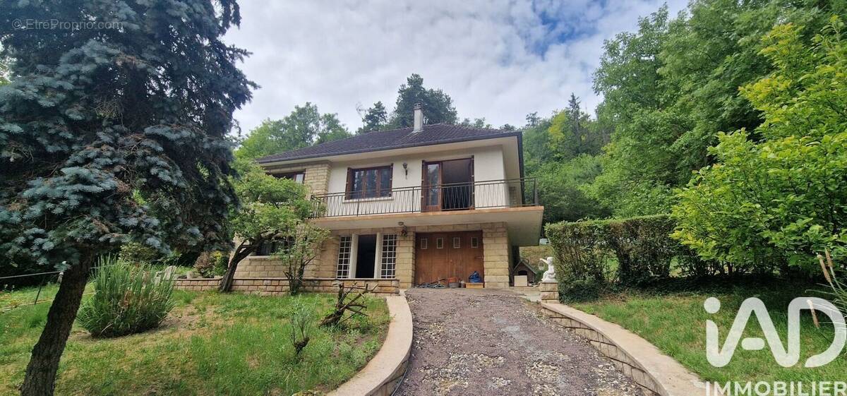 Photo 1 - Maison à ANCY-LE-FRANC