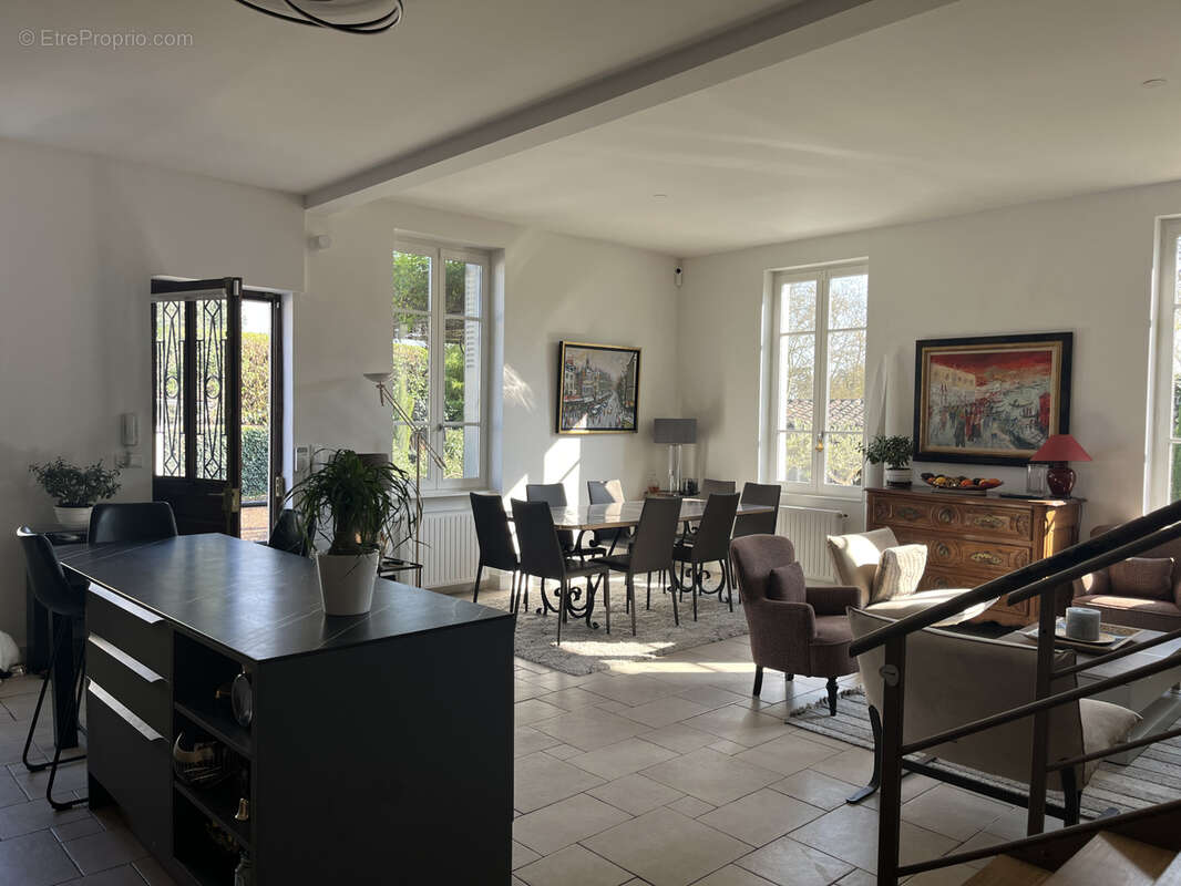 Maison à CALUIRE-ET-CUIRE