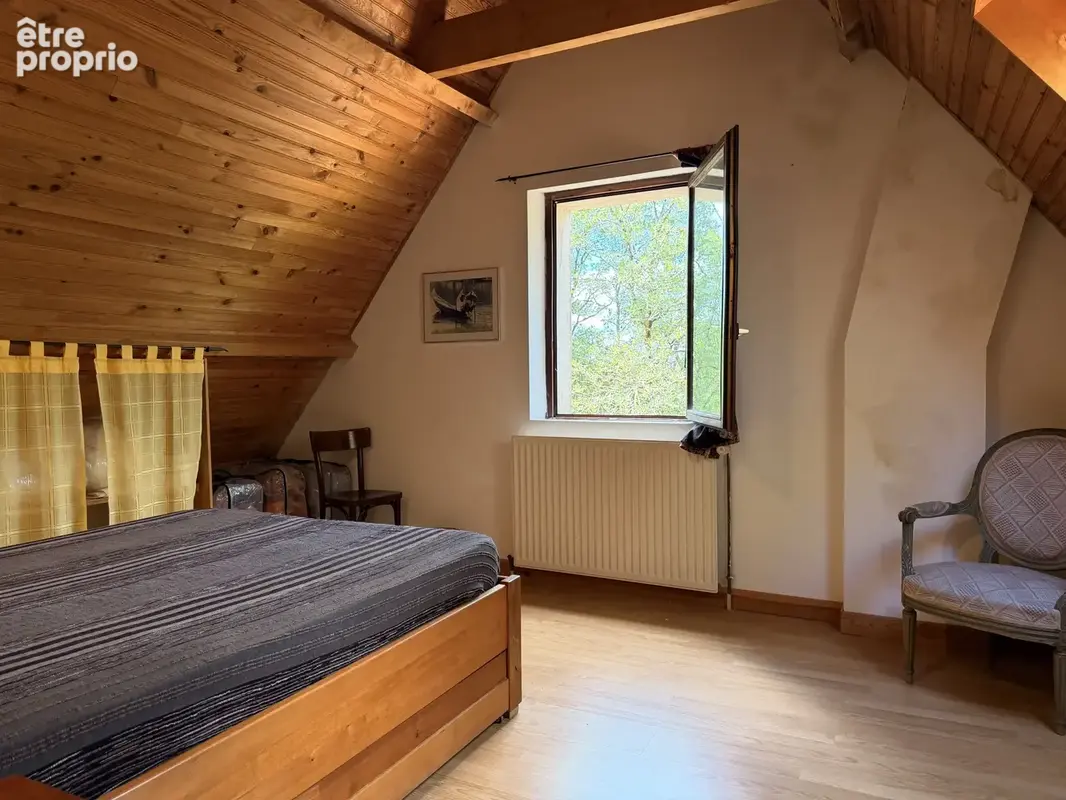Maison Traditionnelle T5 - 142m2 sur 6300m2 de jardin - photo 16