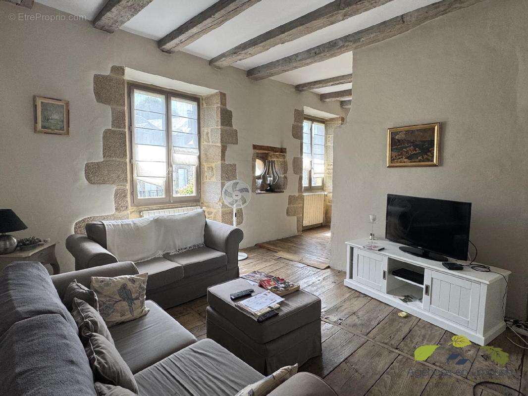 Maison à TREIGNAC