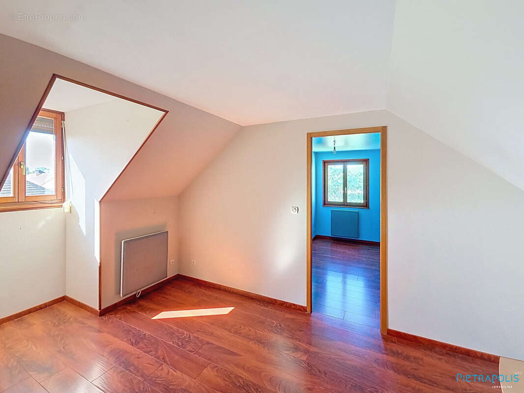 Maison à VIREY-LE-GRAND