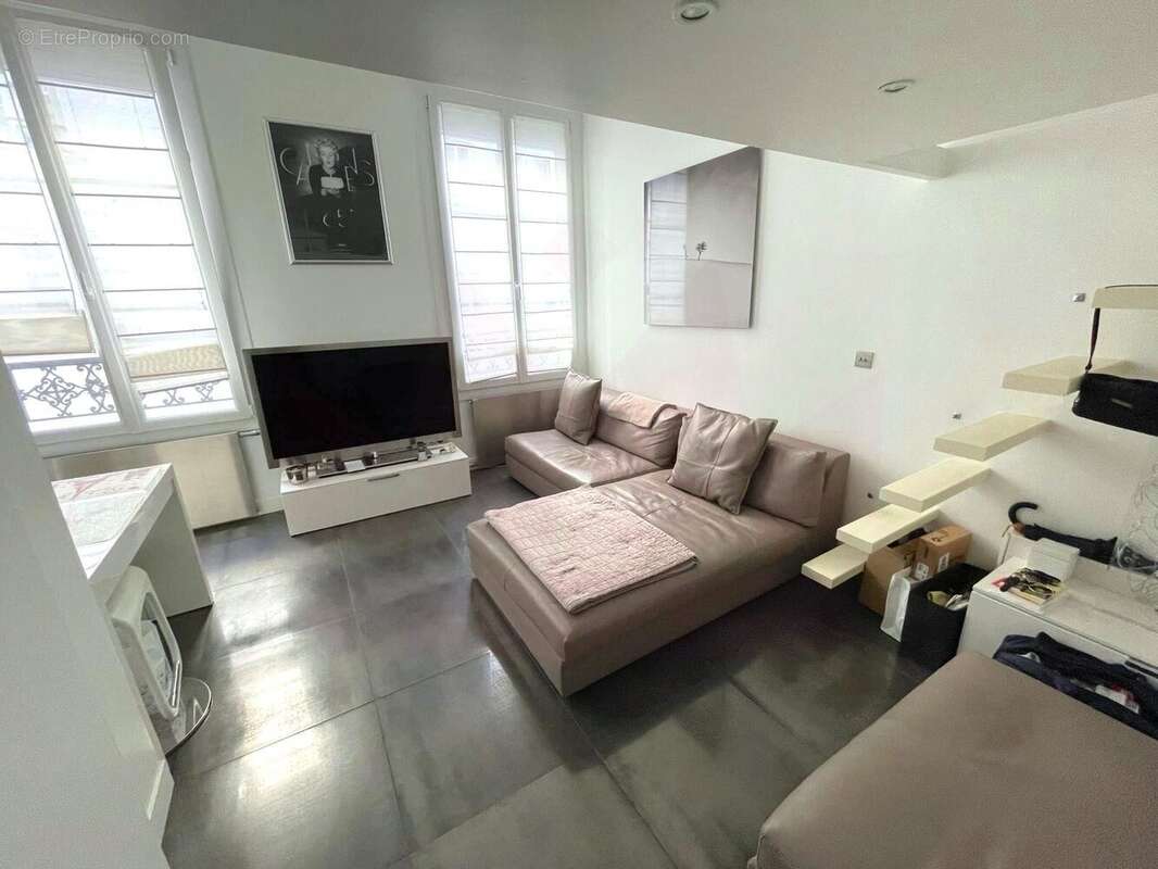 Appartement à PARIS-9E