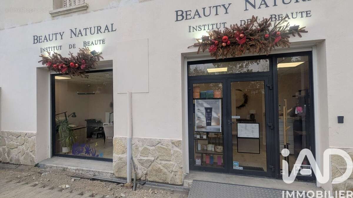 Photo 6 - Commerce à SORGUES
