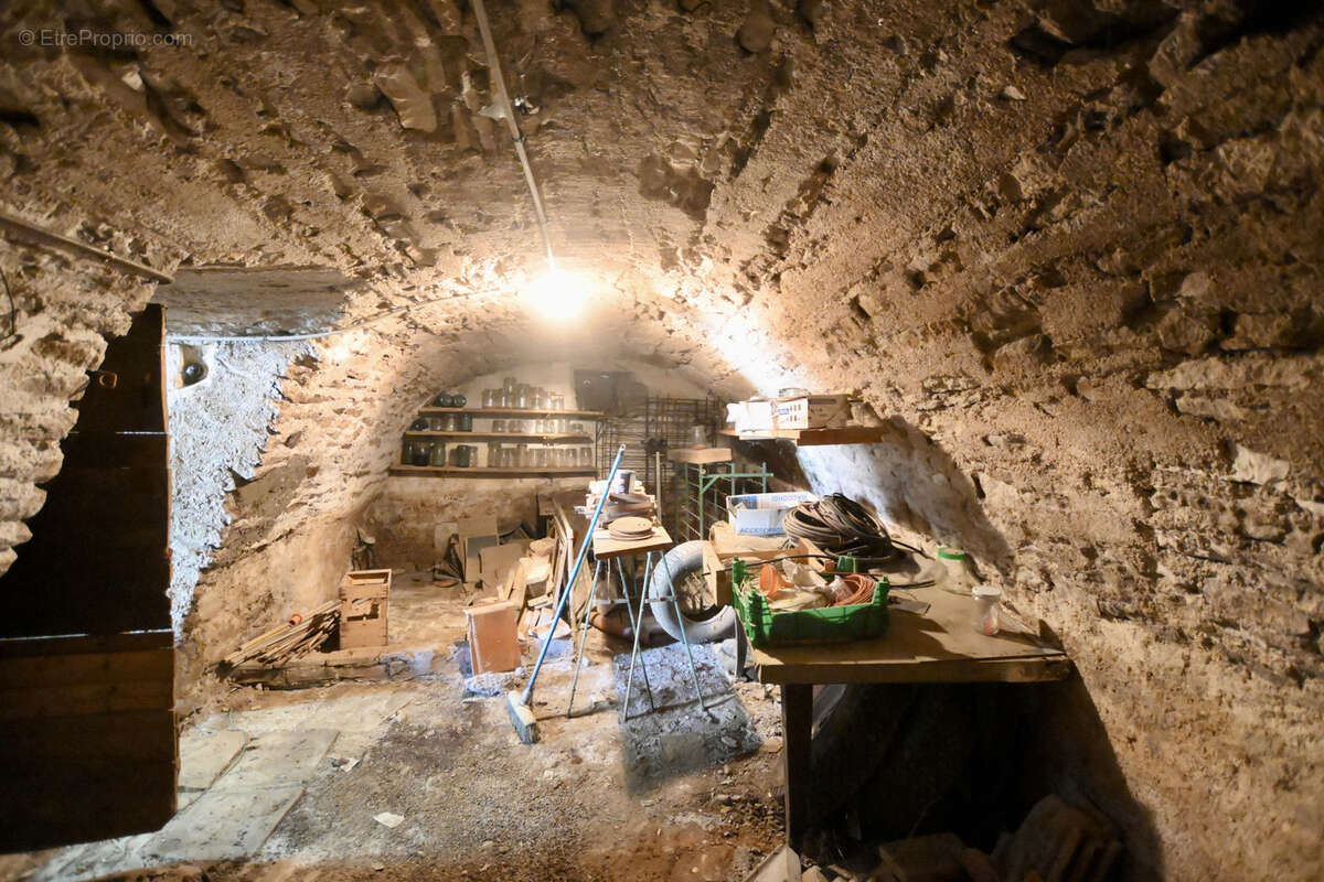 Maison à L'ISLE-SUR-SEREIN