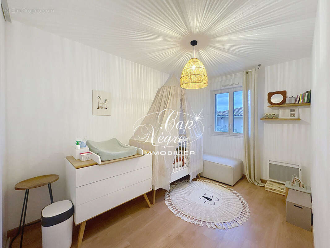 Appartement à LA CROIX-VALMER