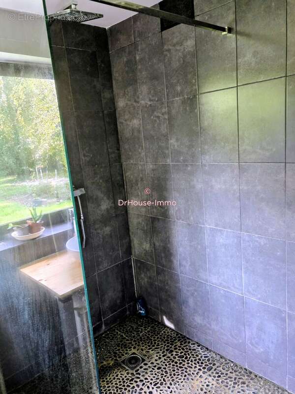 Maison à LA GUIERCHE